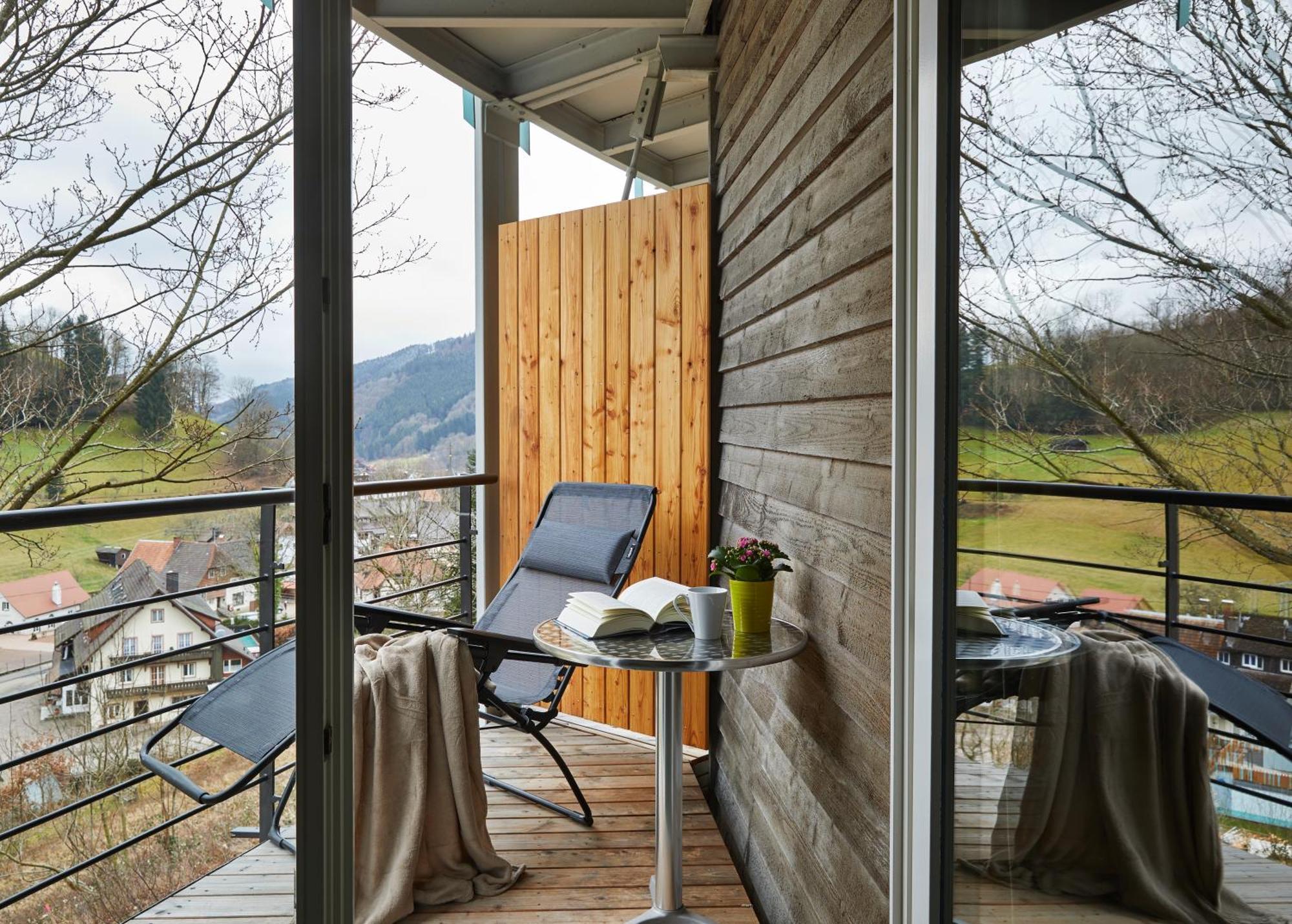Elzland Hotel Pfauen Wellness & Spa Elzach Exterior photo